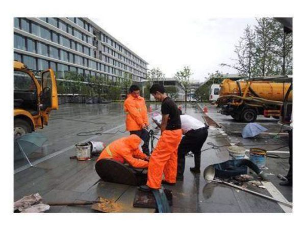 龙子湖疏通管道（龙湖内环路跨北引水渠桥）